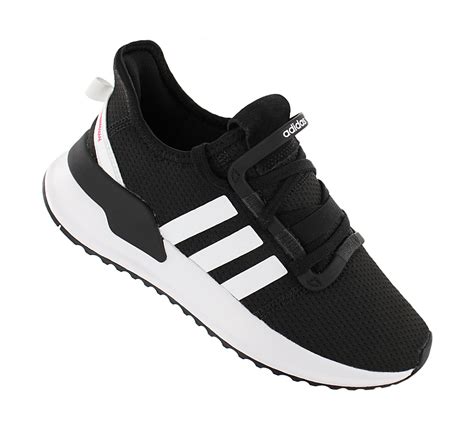 adidas schwarz damen geile mädchen mit hintergrund|Schwarze Sneakers für Frauen .